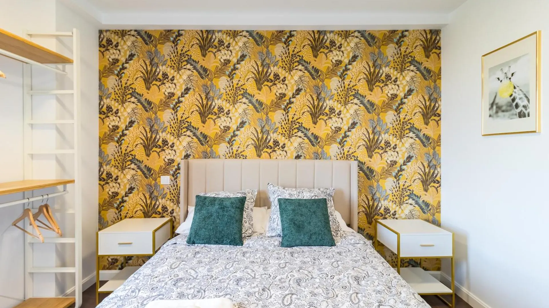 Calma, Luz Y Diseno En El Centro De Santander Apartment 0*,  Spain